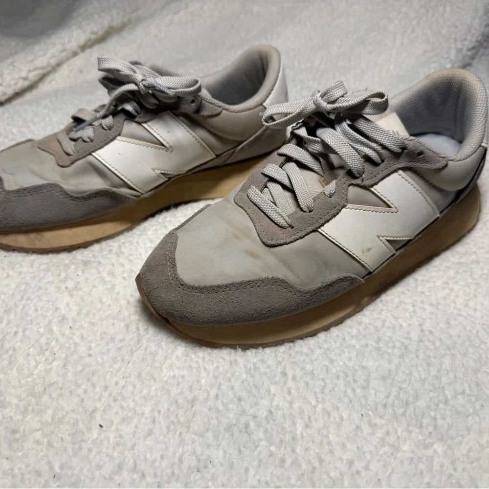 New Balance Suede and Mesh Gray Sneakers - Picture 5 of 10